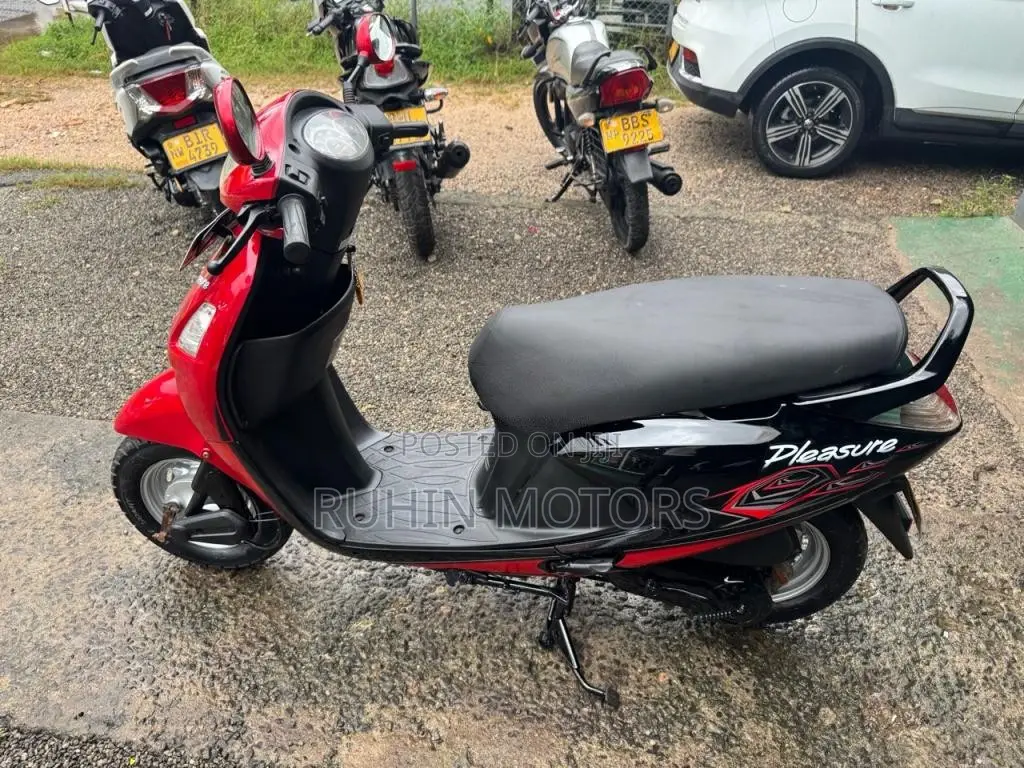 Hero Pleasure 2012 Motorbike (Used)