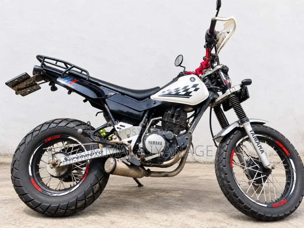 Yamaha TW 2014 Motorbike (Used)
