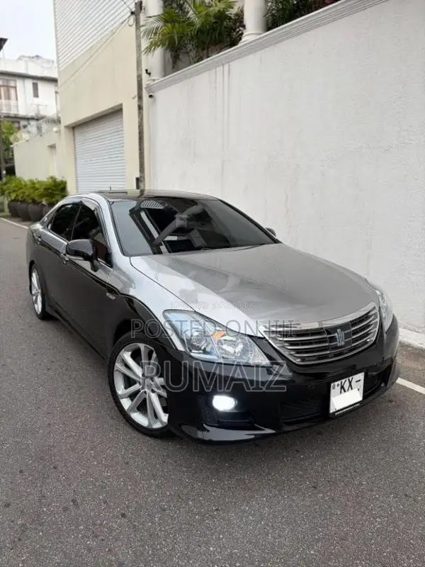 Toyota Crown Luxury Line 2008 Car (Used)