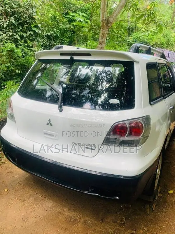 Mitsubishi Outlander 2003 SUV (Used)