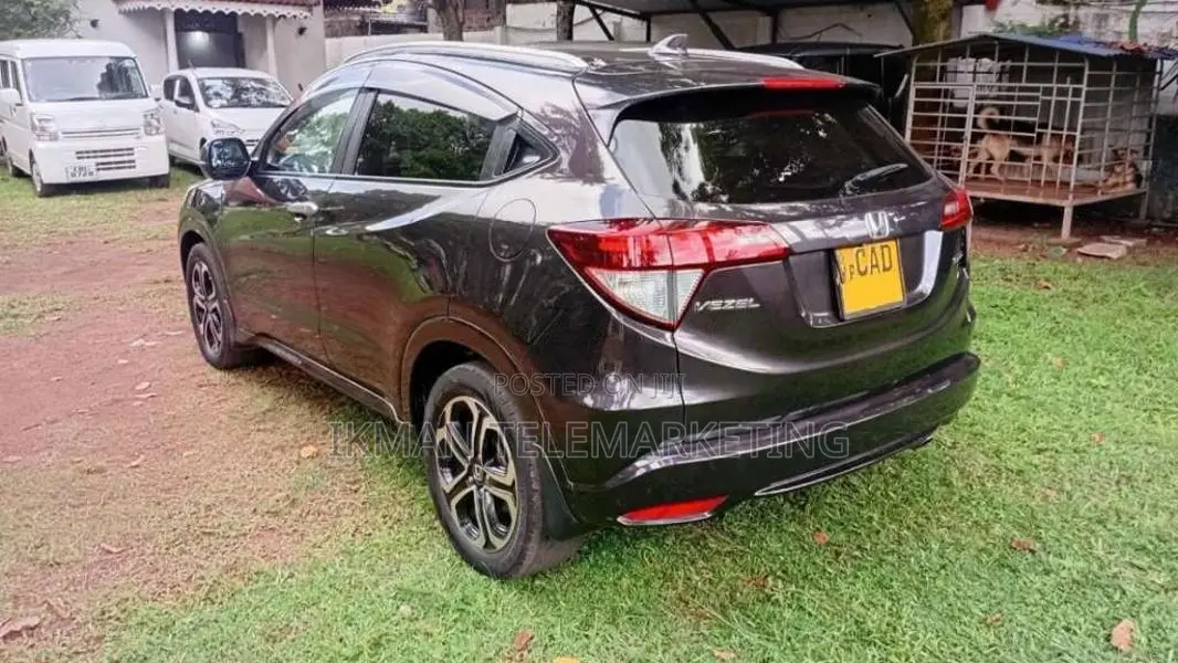 Honda Vezel 2014 SUV (Used)