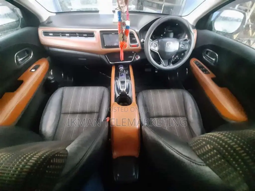 Honda Vezel 2014 SUV (Used)