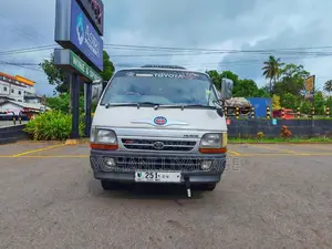 Toyota Dolphin 1992 Car (Used)
