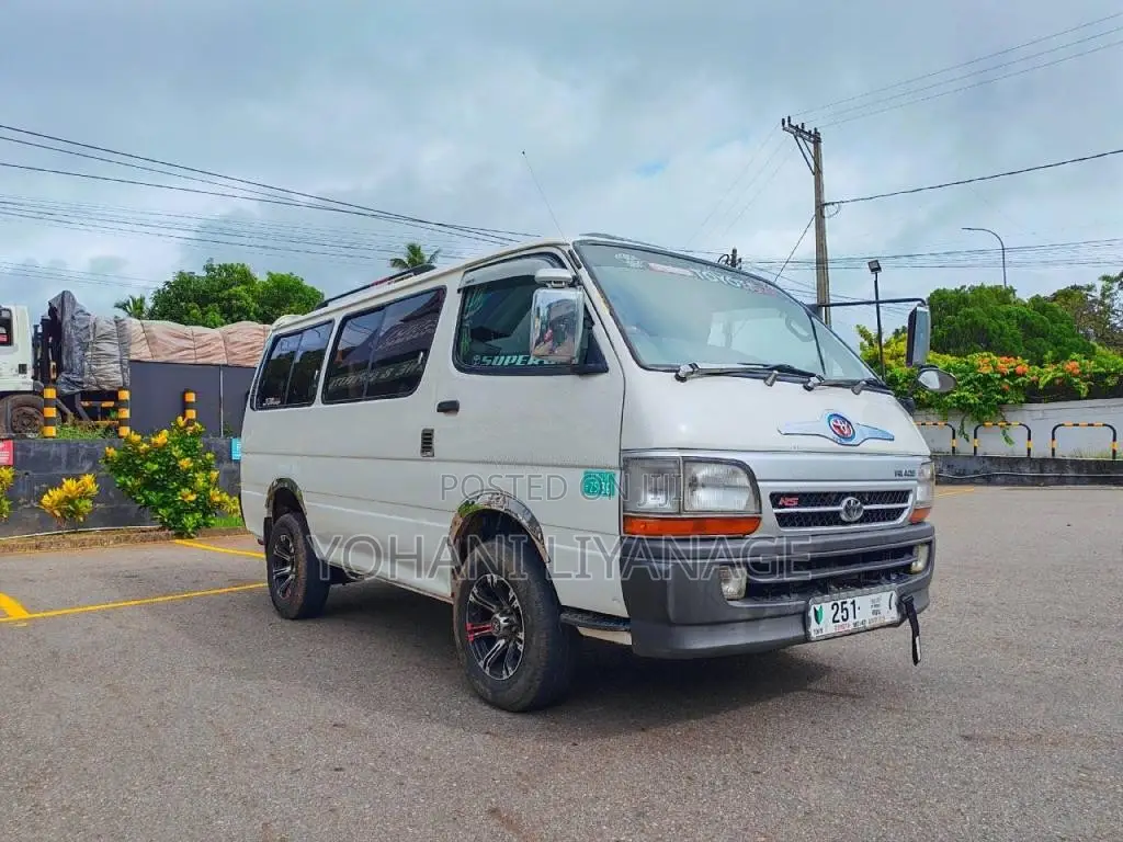 Toyota Dolphin 1992 Car (Used)