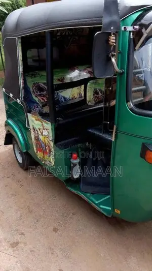 Bajaj RE 2 Stroke 2005 Three Wheel (Used)