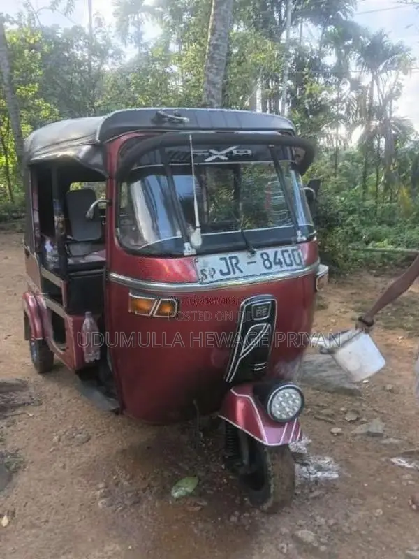 Bajaj 2 Stroke 2005 Three Wheel (Used)