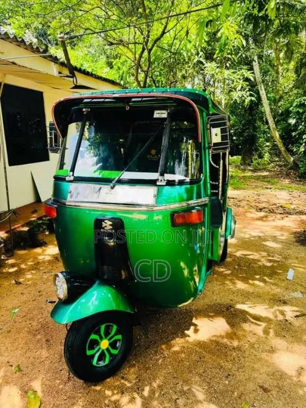 Bajaj 4 Stroke 2007 Three Wheel (Used)