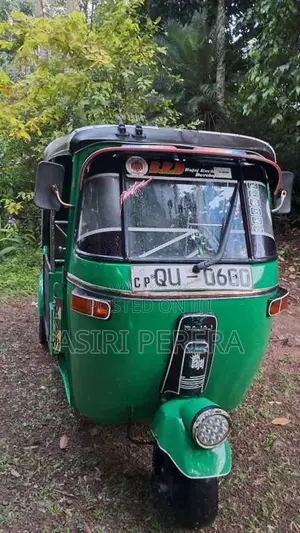 Bajaj 4 Stroke 2009 Three Wheel (Used)