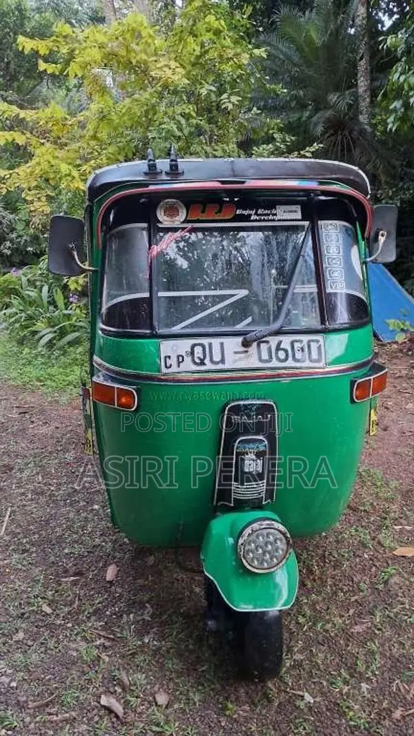 Bajaj 4 Stroke 2009 Three Wheel (Used)