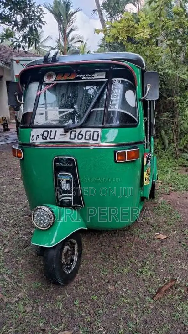 Bajaj 4 Stroke 2009 Three Wheel (Used)