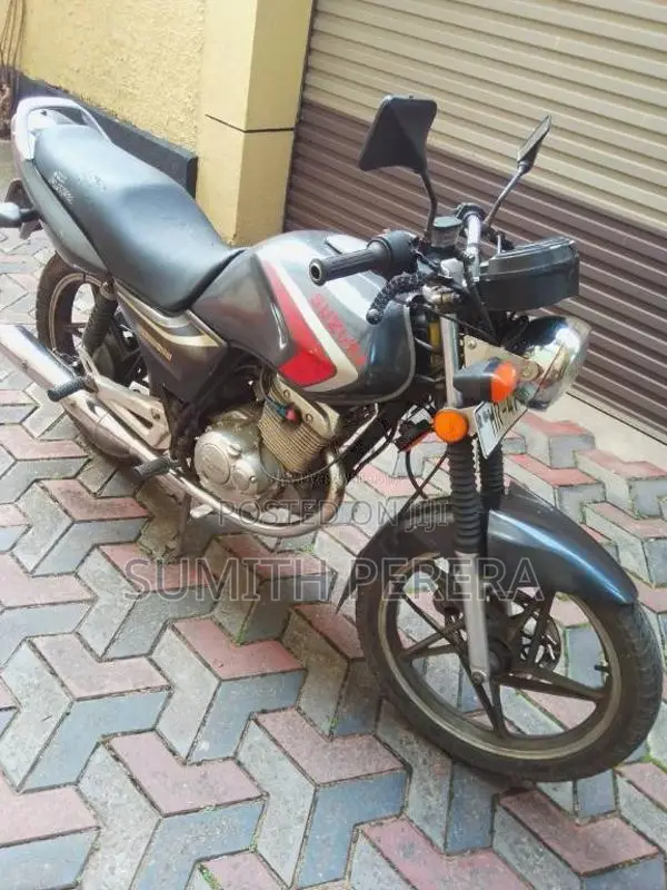 Suzuki En 125 2009 Motorbike (Used)