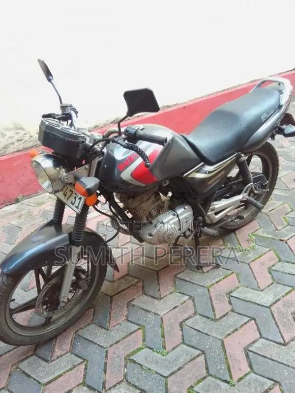 Suzuki En 125 2009 Motorbike (Used)