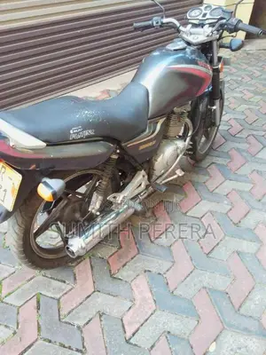 Suzuki En 125 2009 Motorbike (Used)