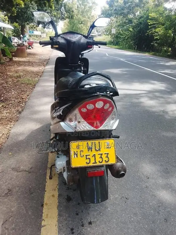 TVS Scooty Streak 2011 Motorbike (Used)