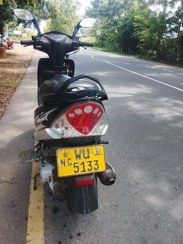 TVS Scooty Streak 2011 Motorbike (Used)