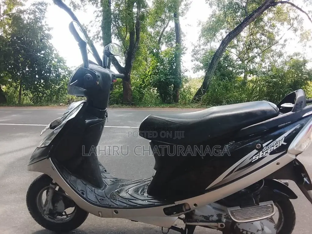 TVS Scooty Streak 2011 Motorbike (Used)