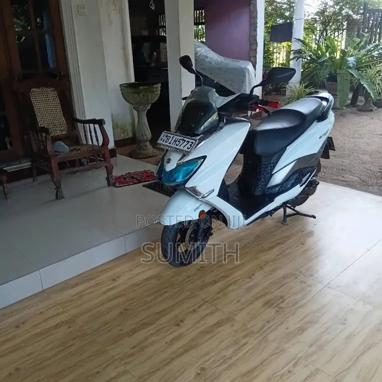 Suzuki Burgman 2019 Motorbike (Used)