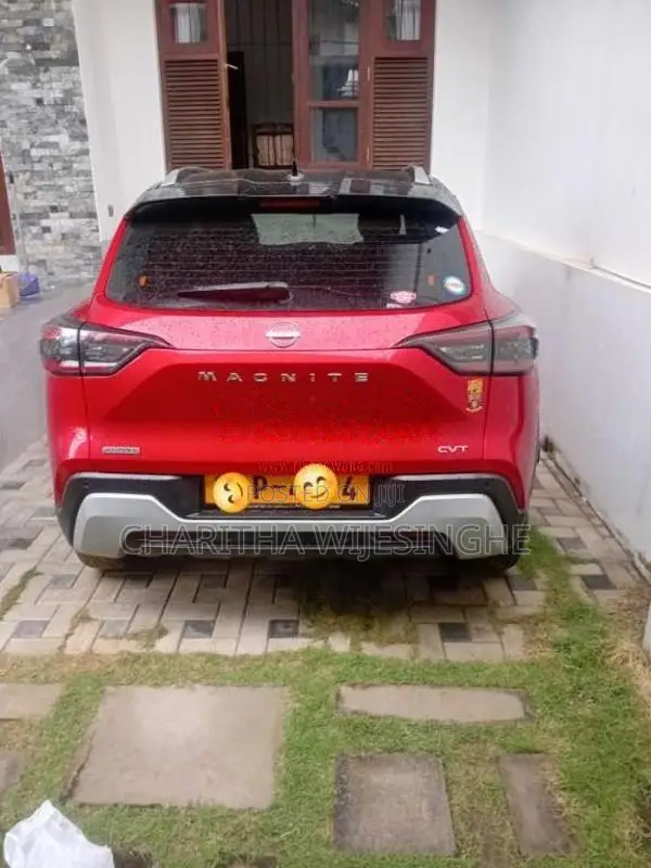 Nissan Magnite 2025 SUV (Used)