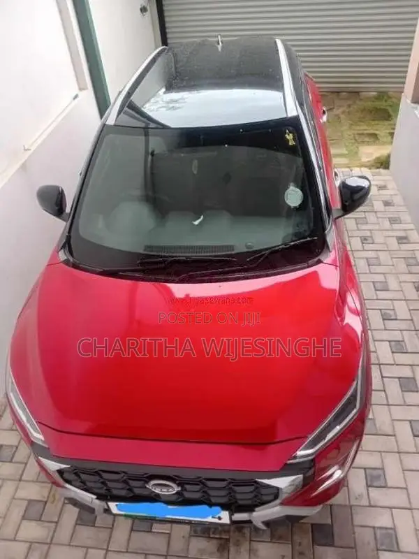Nissan Magnite 2025 SUV (Used)