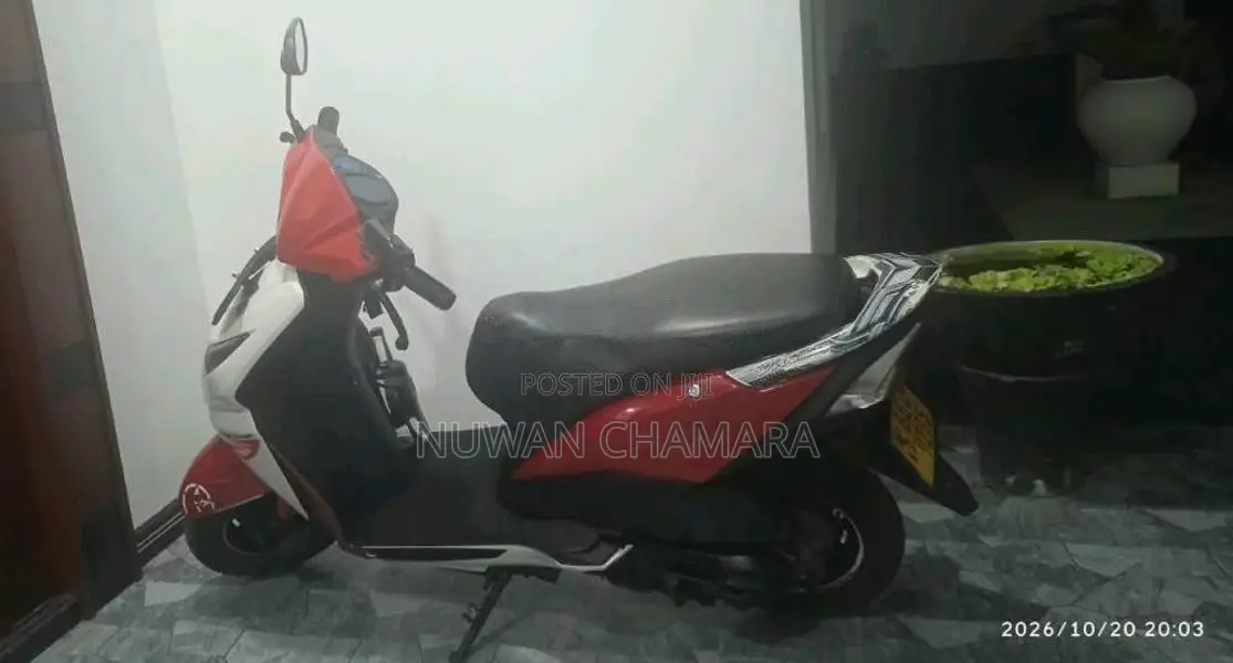Honda Dio 2014 Motorbike (Used)