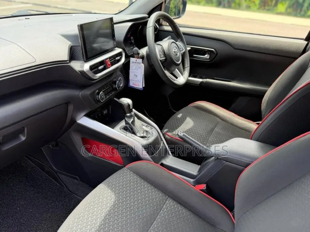 Toyota Raize Z GRADE 4WAY 2020 SUV (Used)
