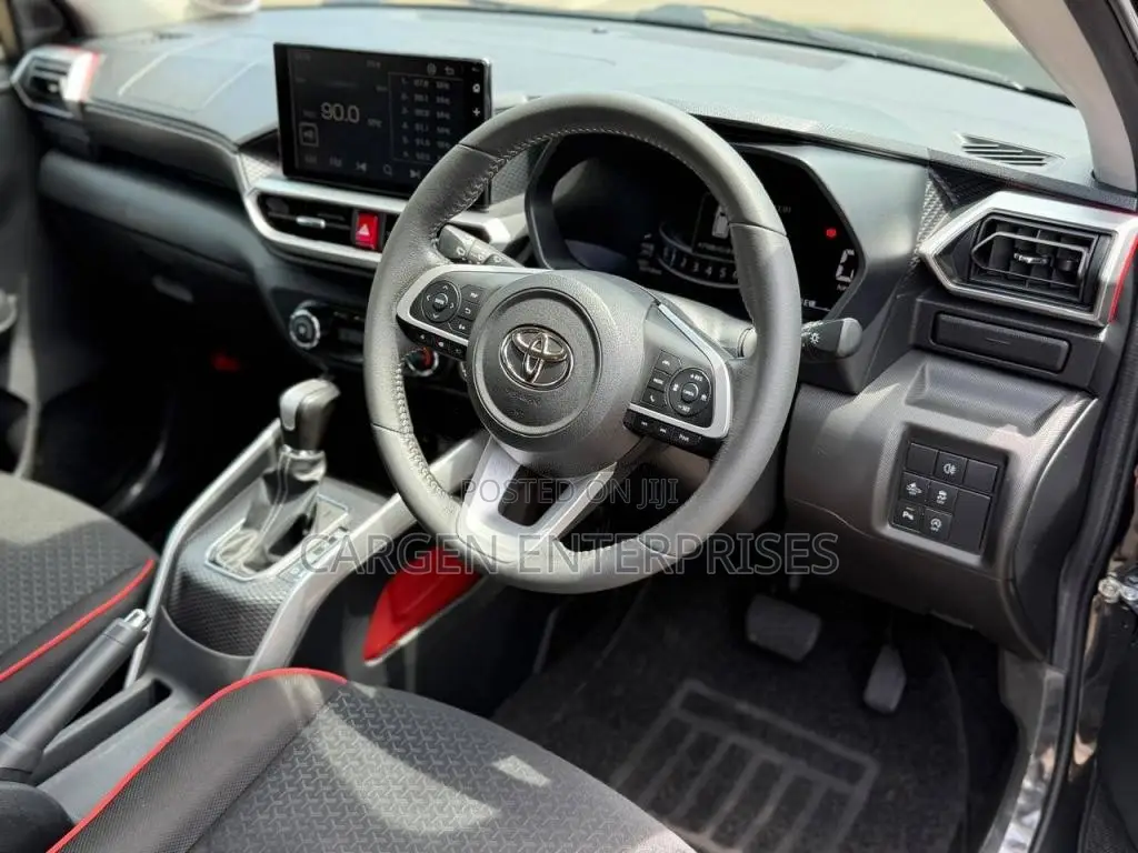Toyota Raize Z GRADE 4WAY 2020 SUV (Used)