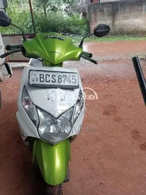 Honda Dio 2015 Motorbike (Used)