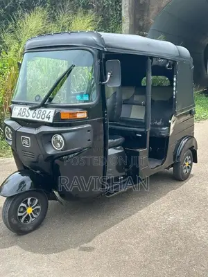 Bajaj 4 stroke 2018 Three Wheel (Used)