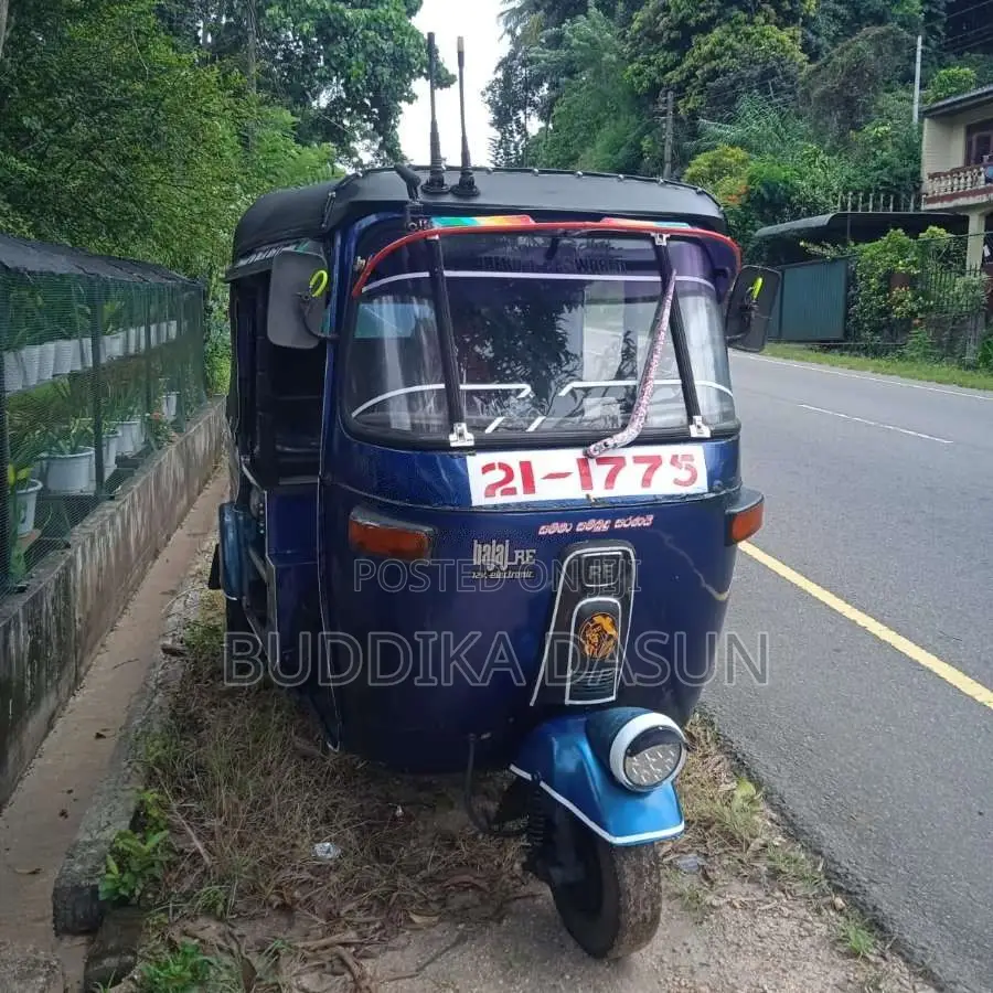 Bajaj 2 Stroke 1992 Three Wheel (Used)