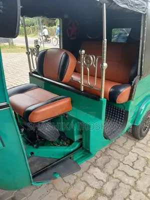 Bajaj 4 Stroke 2013 Three Wheel (Used)