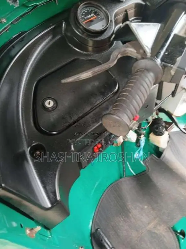 Bajaj 4 Stroke 2013 Three Wheel (Used)
