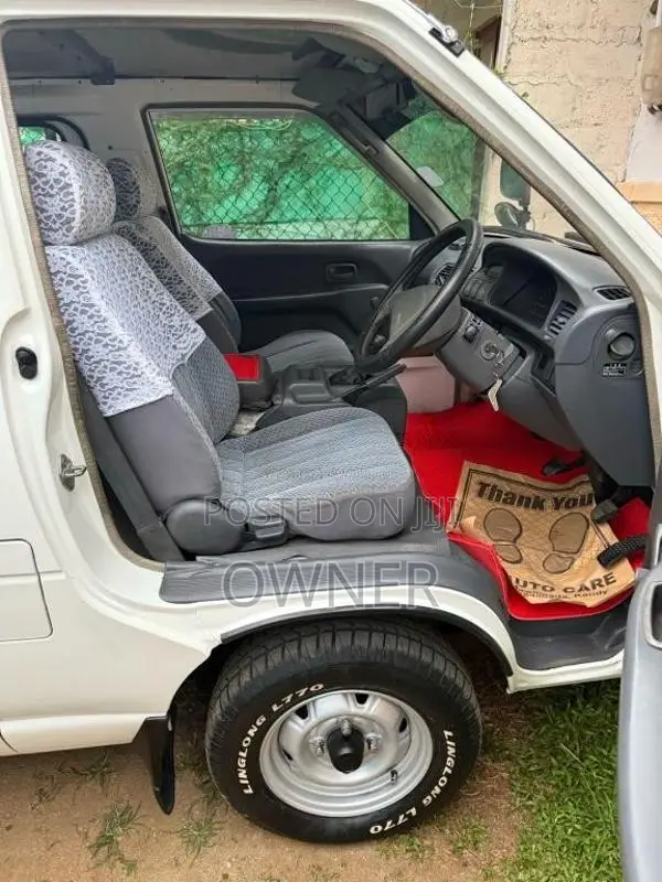 Toyota CR27 Lotto 1993 Van (Used)