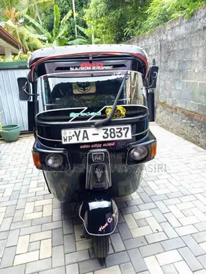 Bajaj RE 2011 Three Wheel (Used)