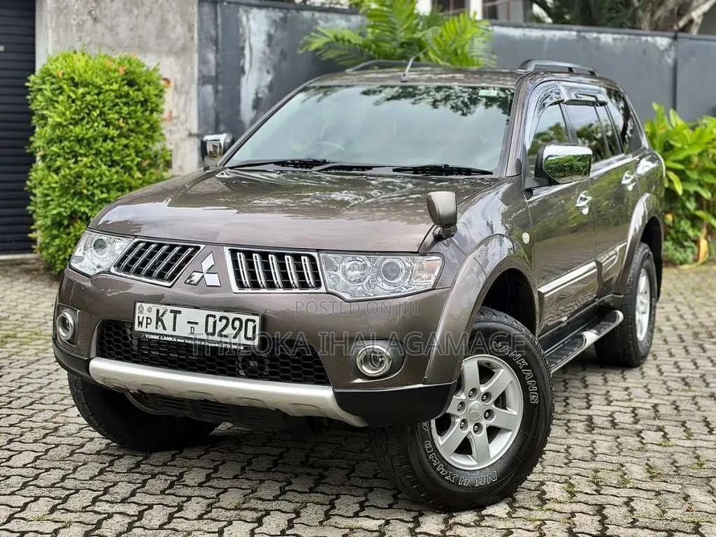 Mitsubishi Montero Sport 2012 SUV (Used)
