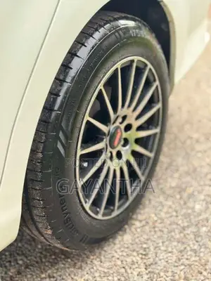 Toyota Axio G Grade 2015 Car (Used)
