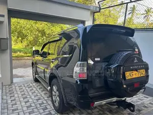 Mitsubishi Montero 2008 SUV (Used)