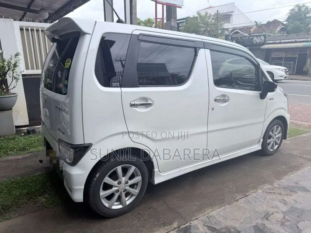Suzuki Wagon R Stingray 2018 Car (Used)