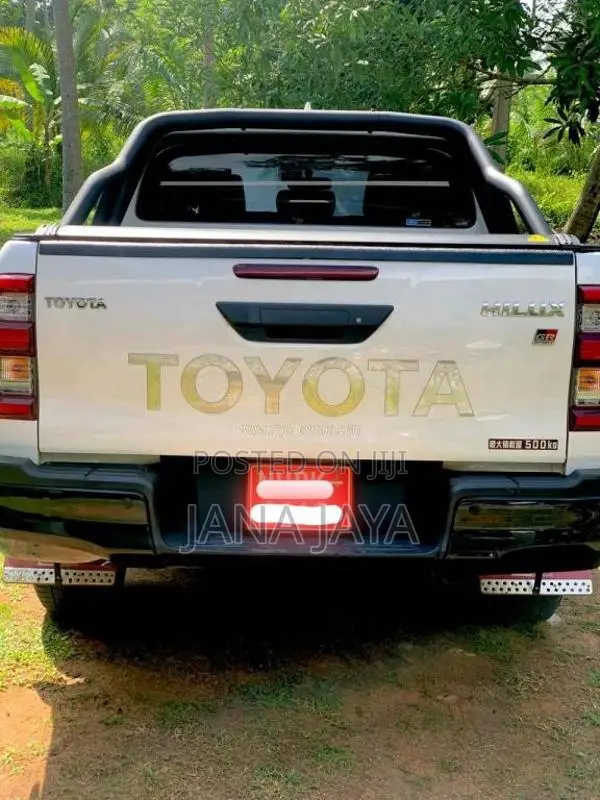 Toyota GR Sport 2004 Pickup (Used)