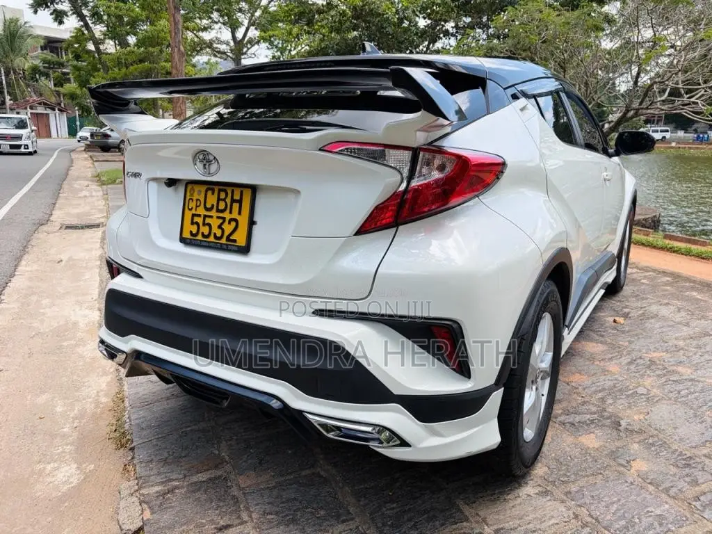 Toyota CHR 2017 SUV (Used)