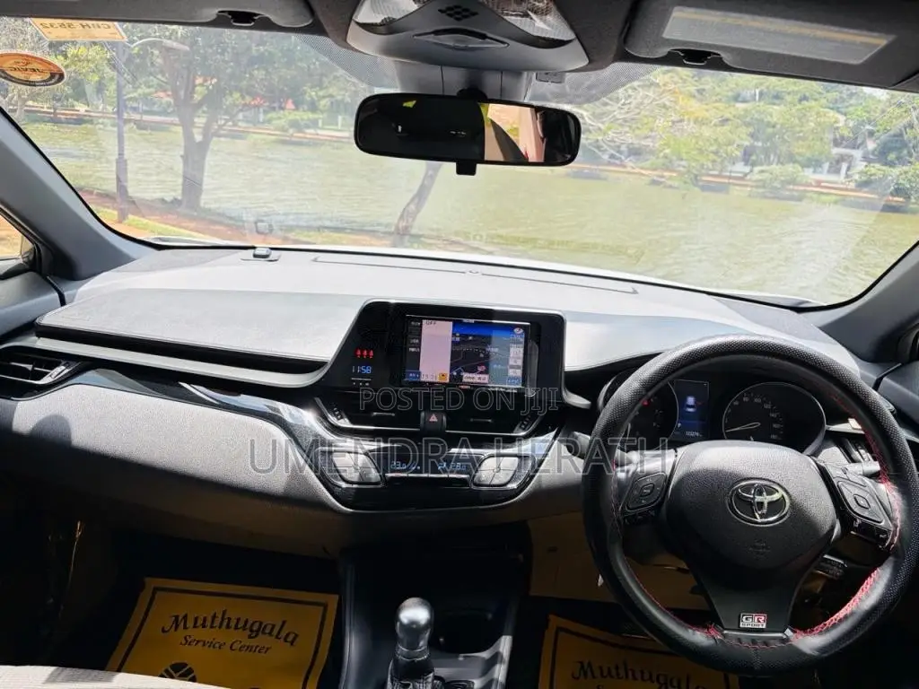 Toyota CHR 2017 SUV (Used)