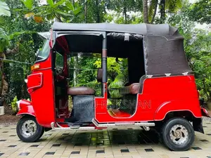 Bajaj 4 Stroke 2016 Three Wheel (Used)