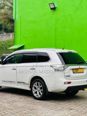 Mitsubishi Outlander 2016 SUV (Used)