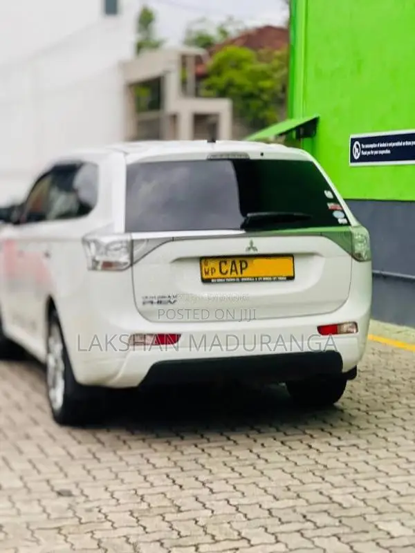Mitsubishi Outlander 2016 SUV (Used)