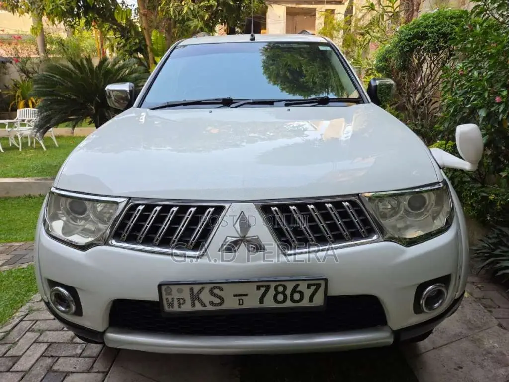 Mitsubishi Montero Sport 2012 SUV (Used)