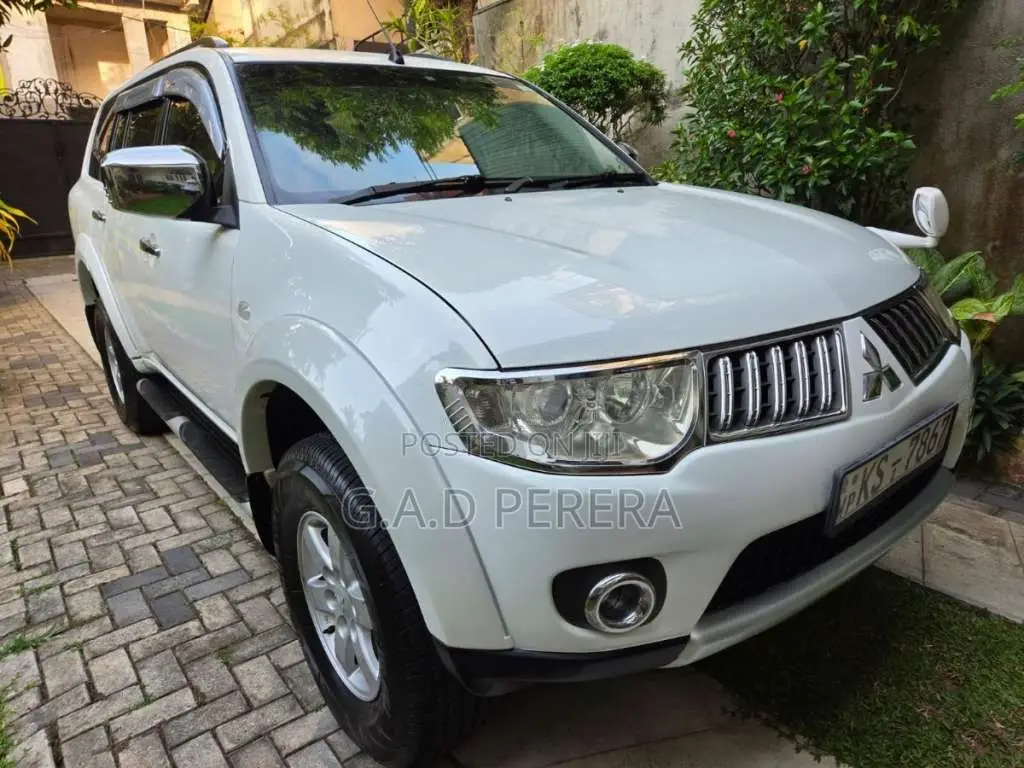Mitsubishi Montero Sport 2012 SUV (Used)