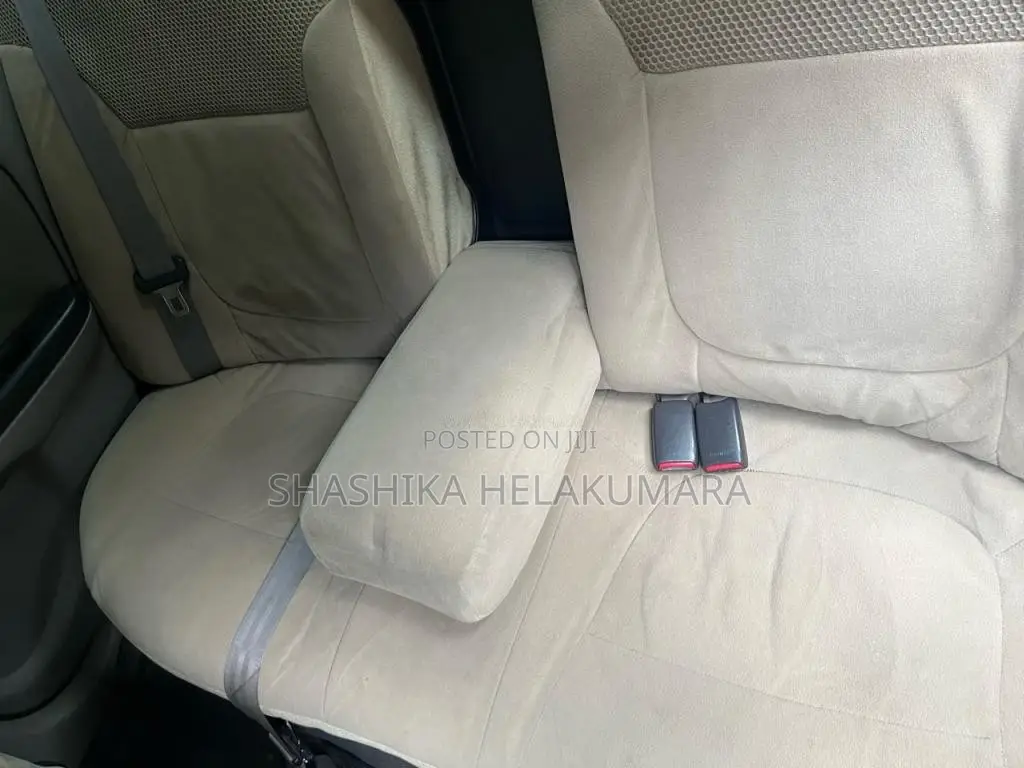 Nissan N16 2000 Car (Used)