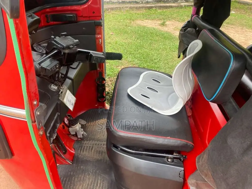 Bajaj 4 Stroke 2019 Three Wheel (Used)