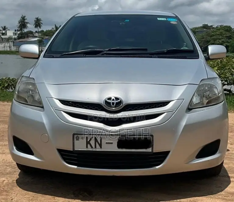 Toyota Belta 2011 Car (Used)