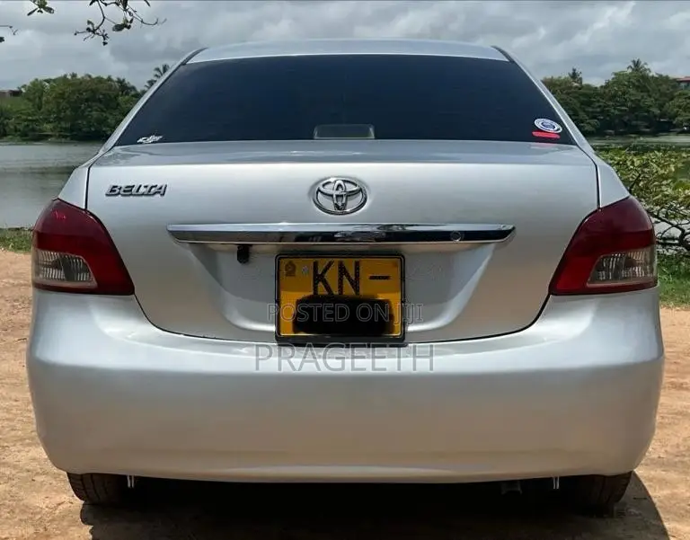 Toyota Belta 2011 Car (Used)