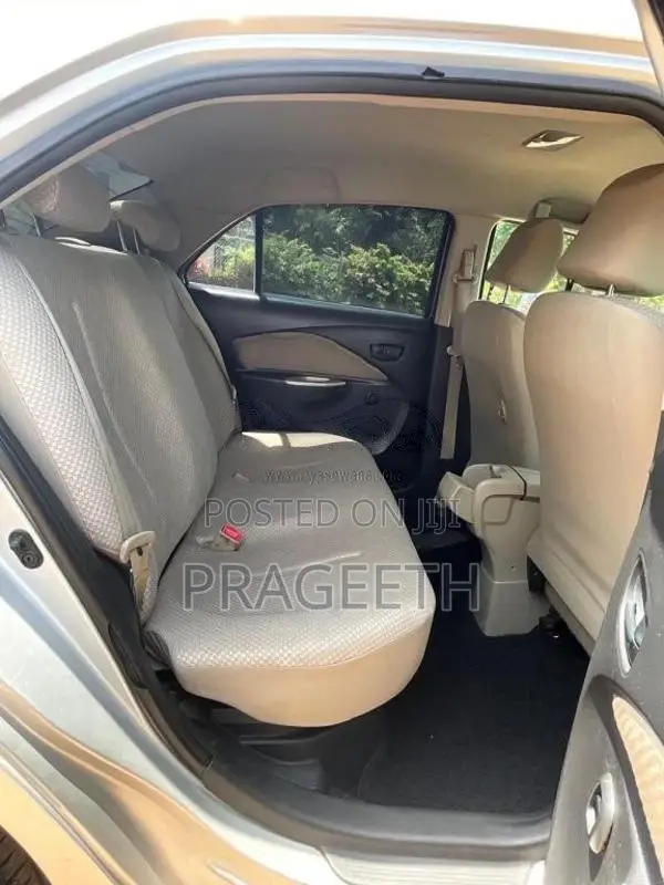 Toyota Belta 2011 Car (Used)